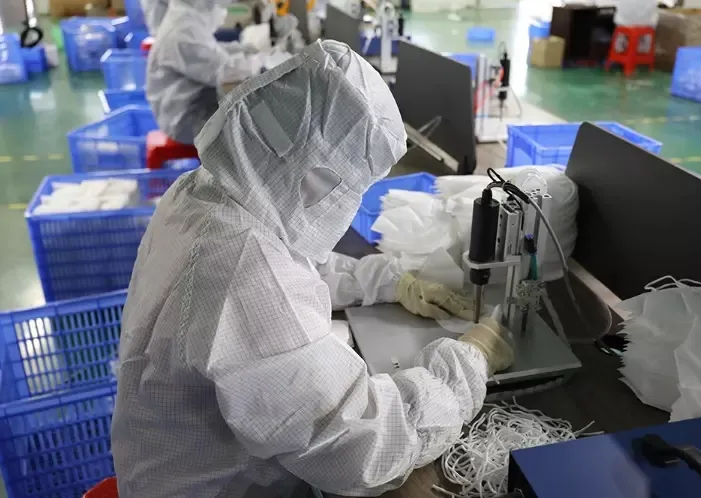 Anti Dust Protective Face Mask 3 Layer White/Blue