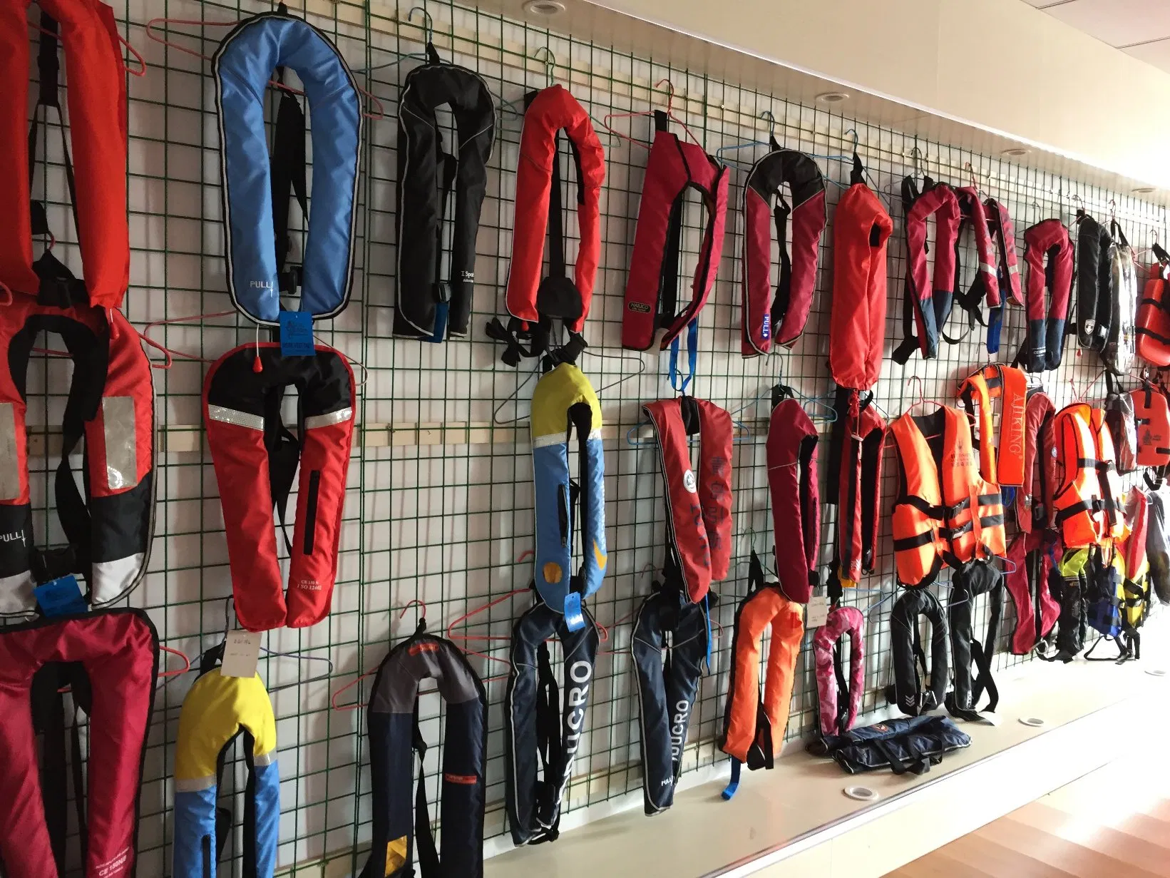 Solas Automatic Double Chamber Inflatable Life Jacket